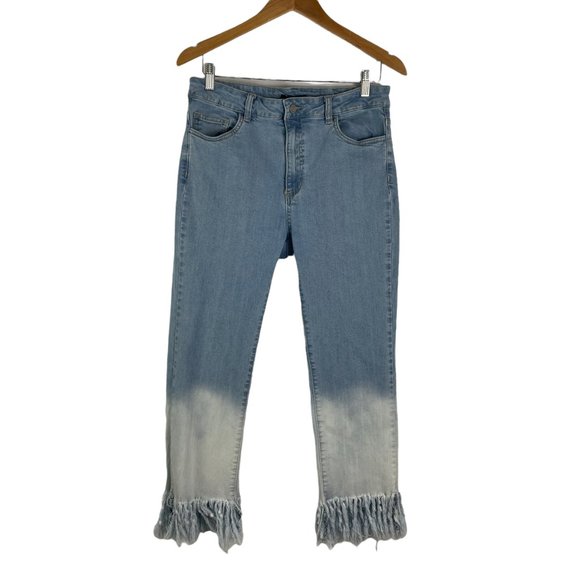 FOREVER 21 LIGHT WASH OMBRE FRAYED HEM CROPPED JEANS SIZE 30 - Picture 4 of 11